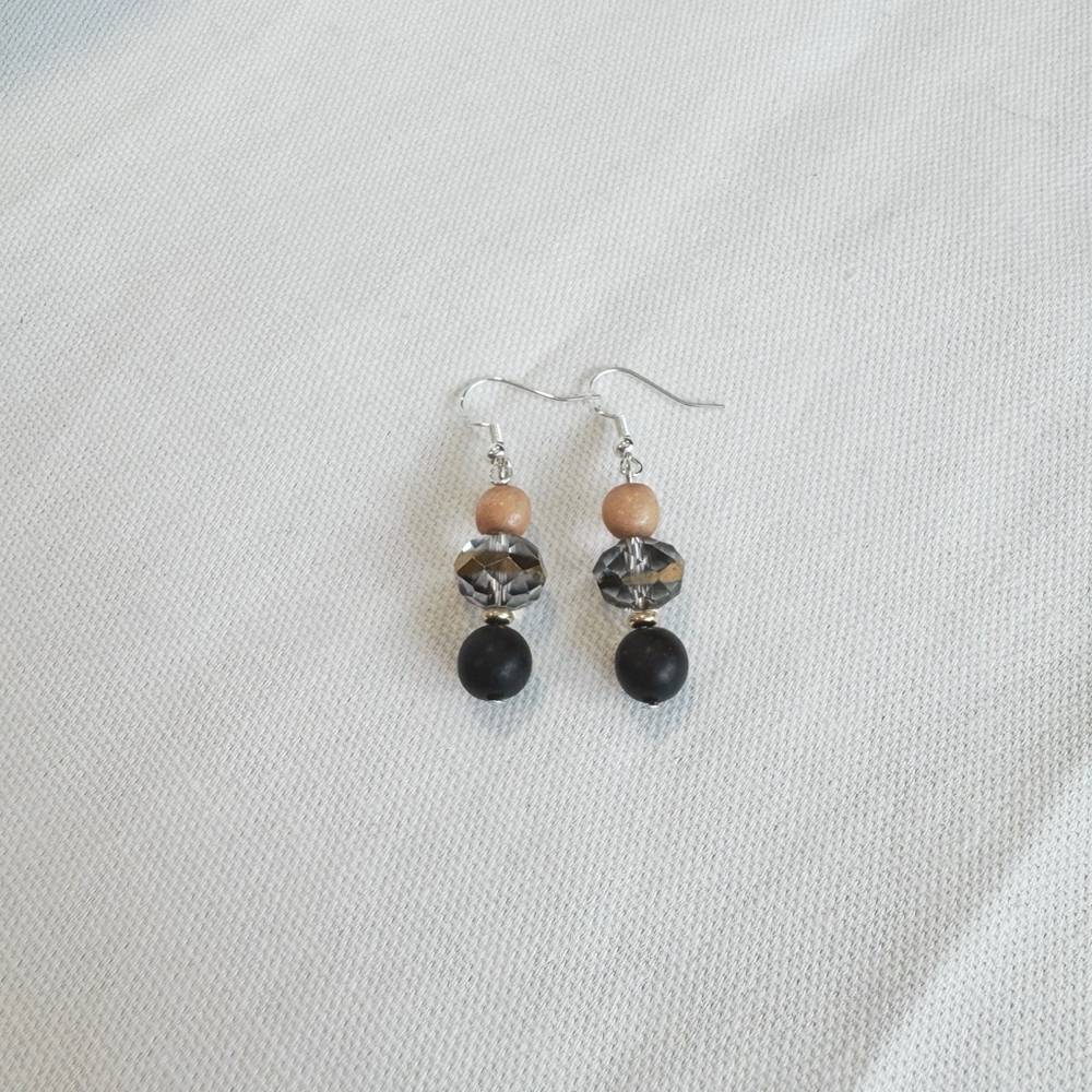 Wood and Crystal silver Earrings - Picture 2 of 2